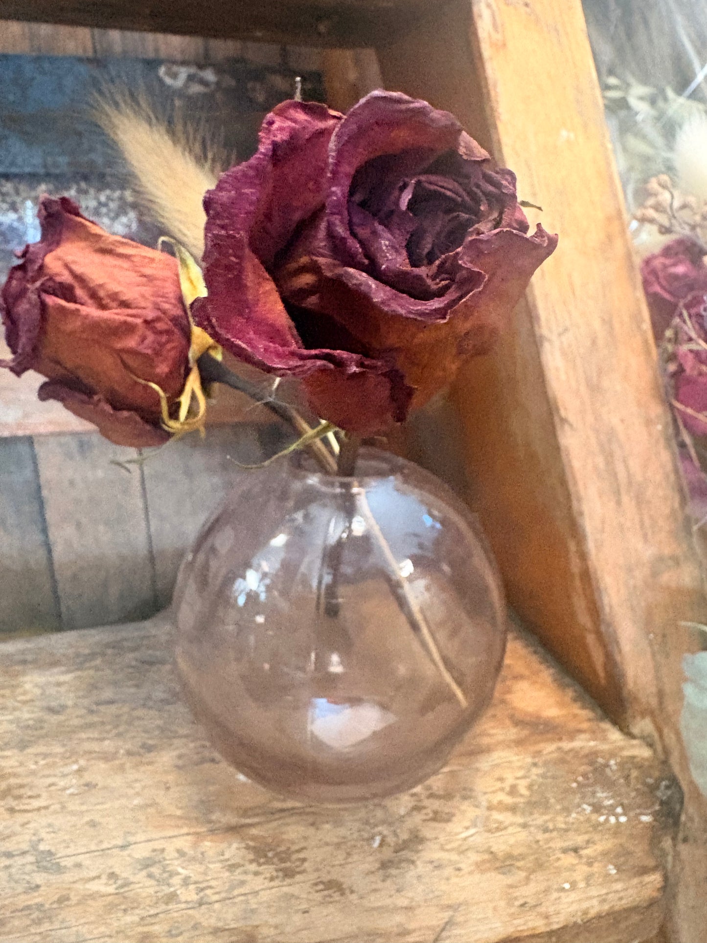 Dried bud vase