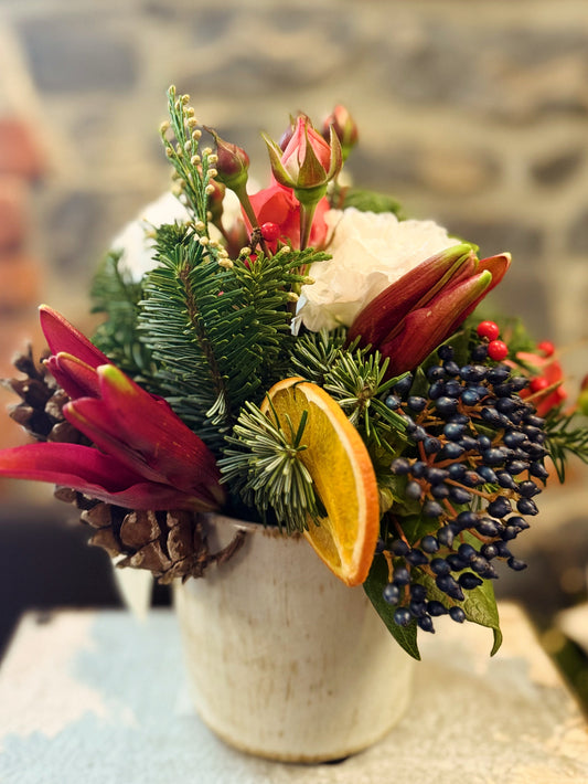 Holiday Love Christmas Centrepiece