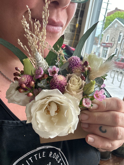 Pocket boutonniere ￼