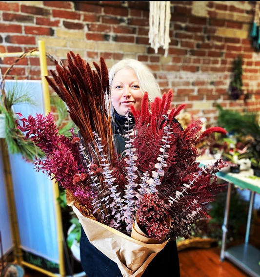 Oracle Blooms Private Intuitive Session with Custom Floral Arrangement