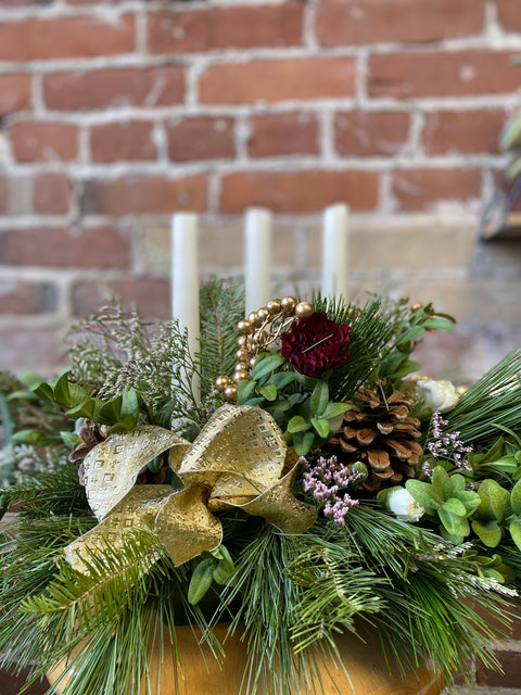 Elegant Candle table centrepiece